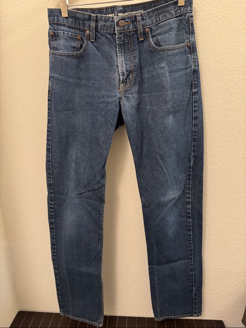 Old Navy Men's Regular/Standard Jeans in Medium Blue